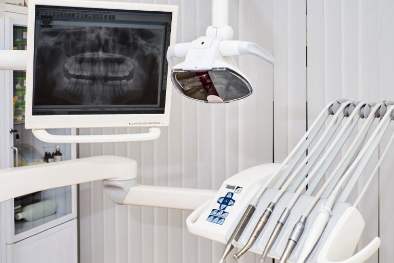 Dr. Silegy's Long Beach surgical suite.